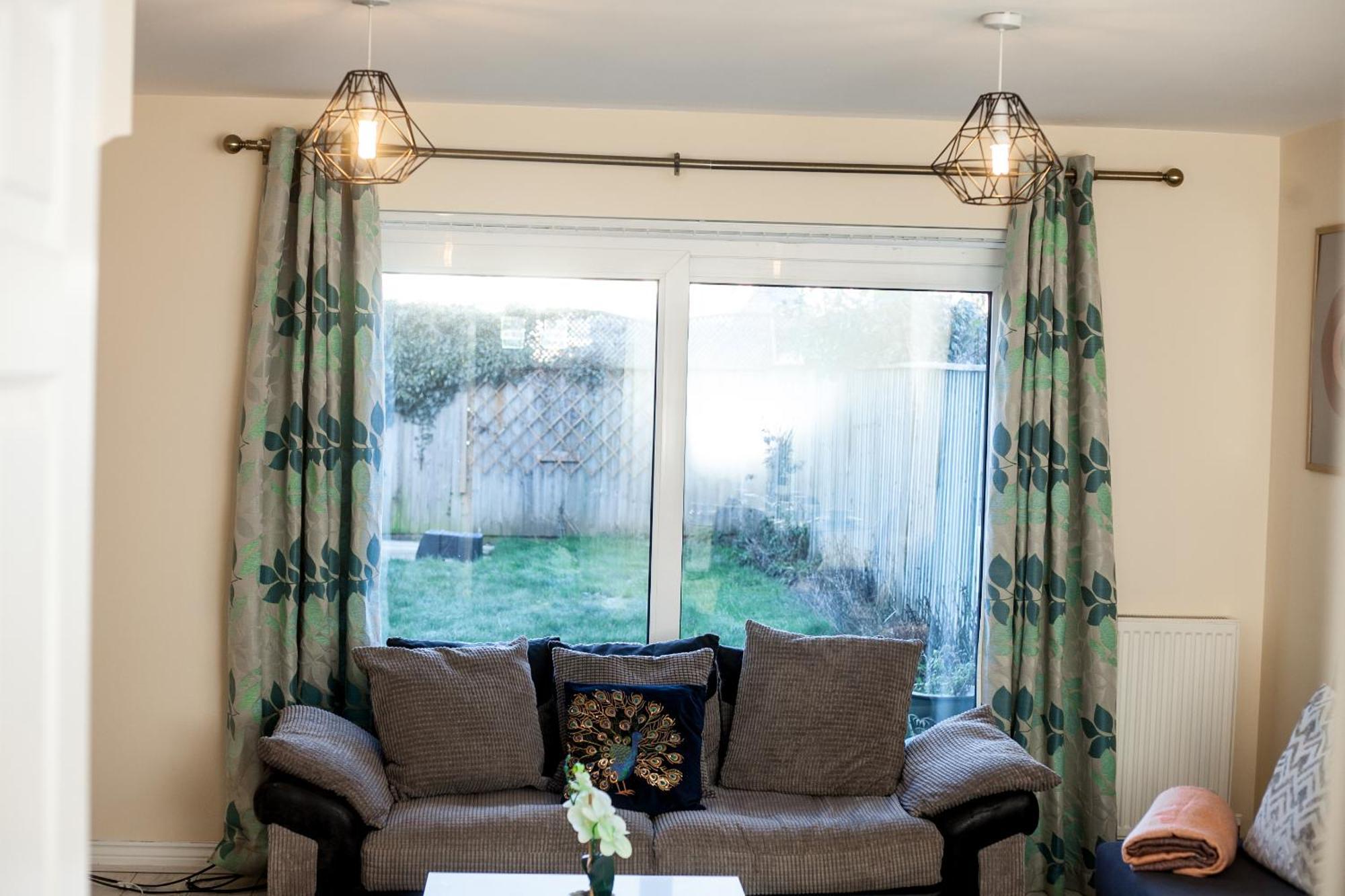 Avril Warwickshire Home Stay Nuneaton Exterior foto